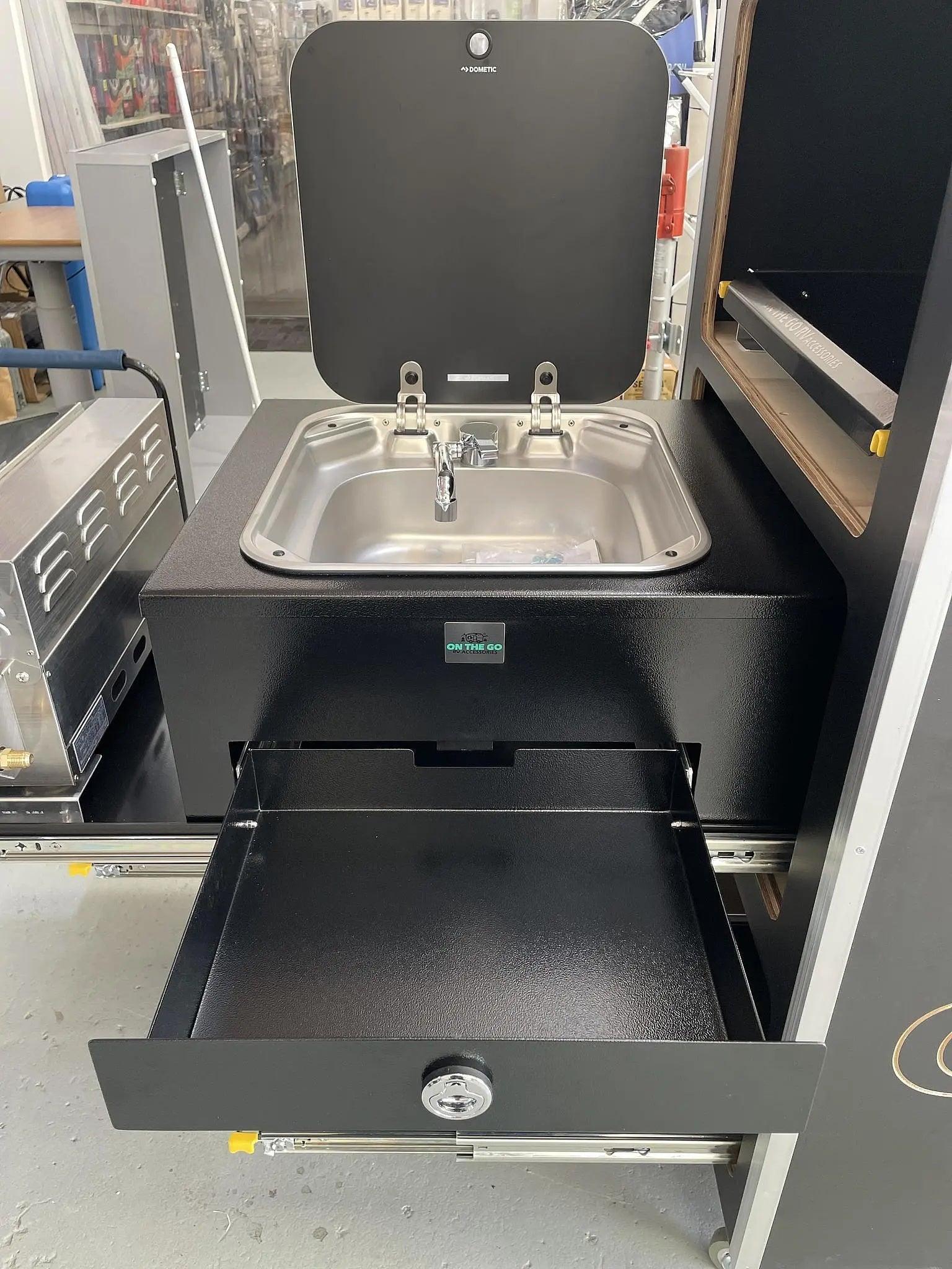 BBQ Slide Combo 600mm wide Royale Tunnel Boot Draw Slide - Everything Caravans