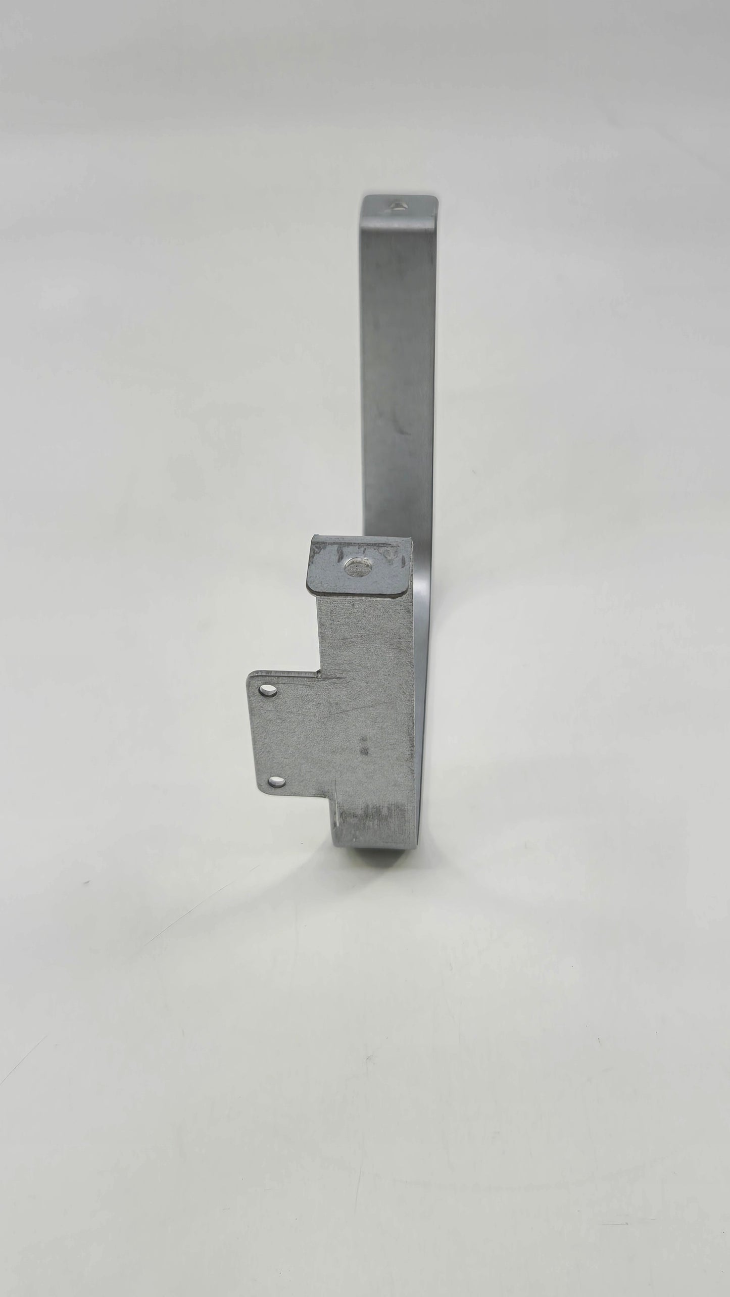 Rear Fan Bracket for Dometic RMD and RUA Fridges