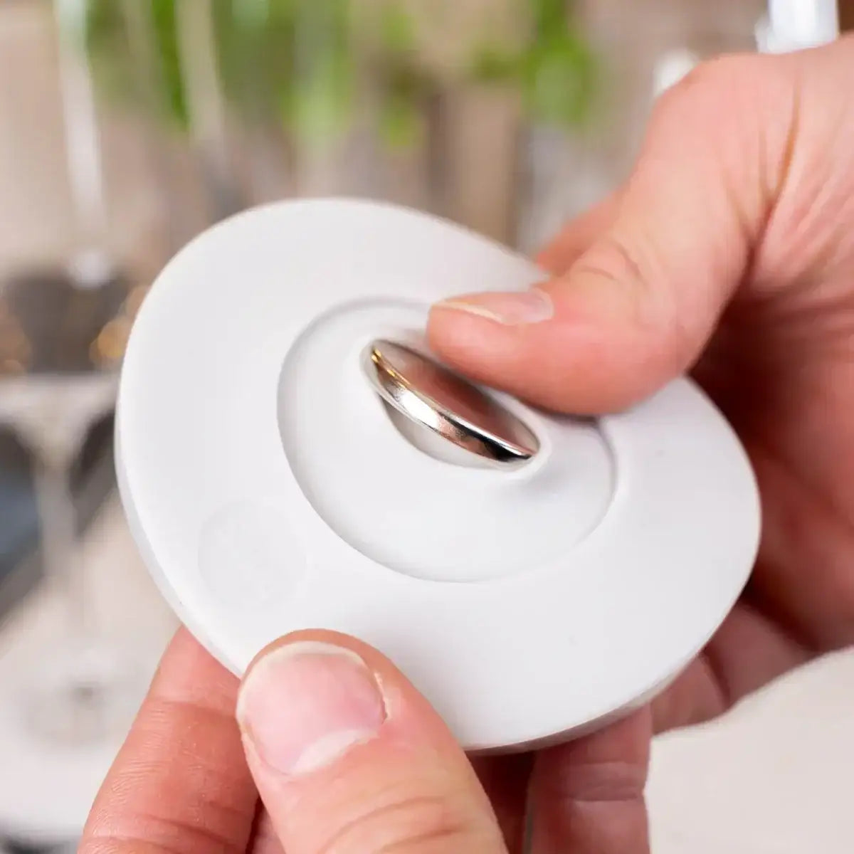 Magnetic Adapter for Stemware GREY By Silwy