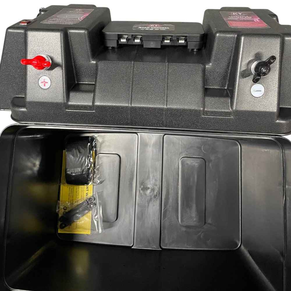 Battery Box Portable with 4 Way HDC and volt Meter