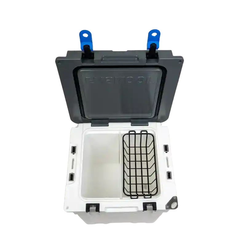 EvaKool 30L Alpine Cooler with extended ice retention