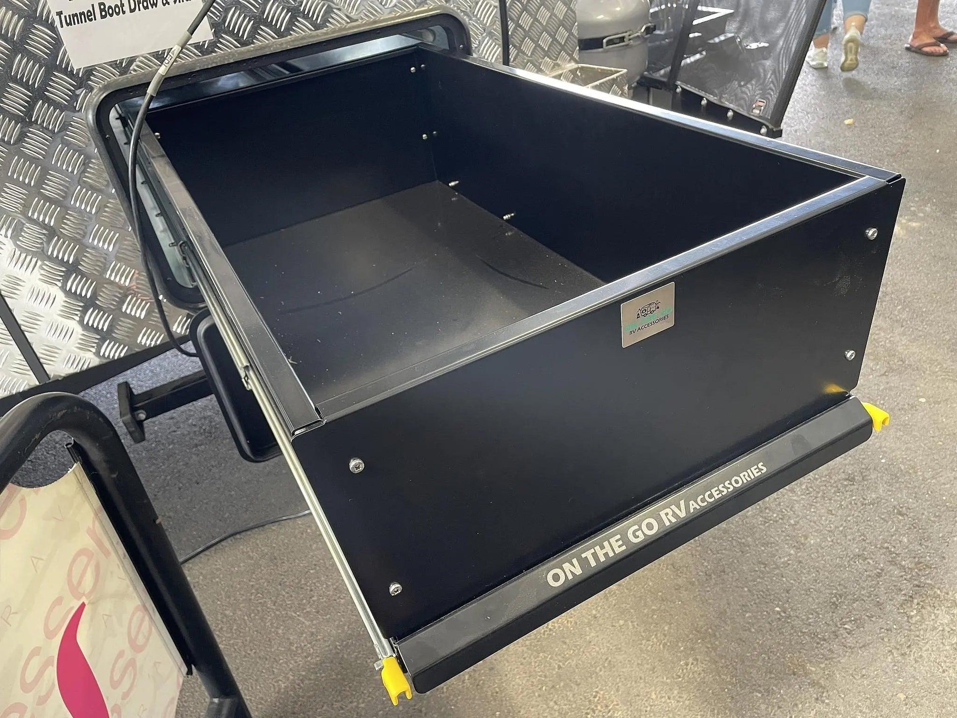 570mm wide High Sides x 1200mm Long - Everything Caravans