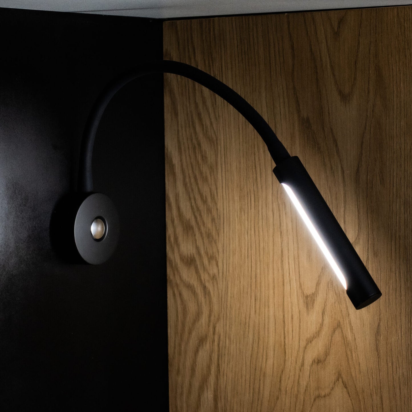Supex Extra Long LED Reading Light with USB-C