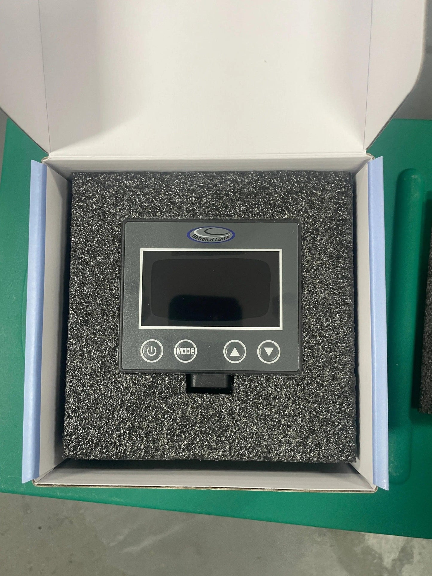 National Luna 12v DCDC Charger Box (Green) Ideal for Lithium Battery - Everything Caravans