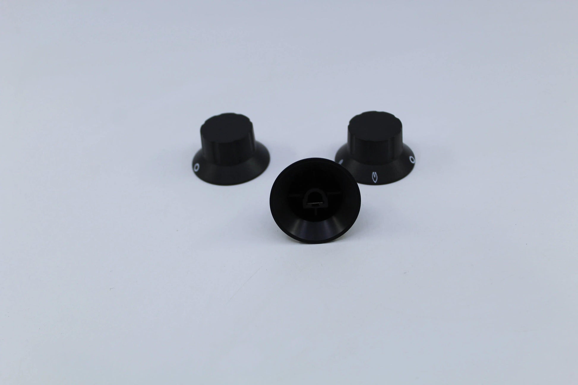 Thetford Control Knobs Set Black for SCU3530XX Cooker - Everything Caravans