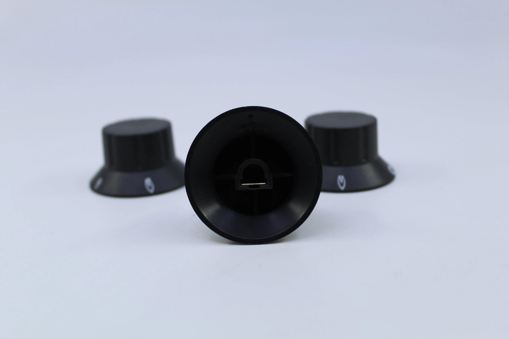 Thetford Control Knobs Set Black for SCU3530XX Cooker - Everything Caravans