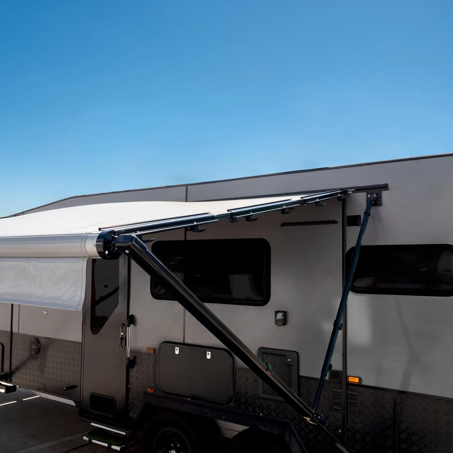 Aussie Traveller Anti-Flap Kit PRO+ Black - Everything Caravans