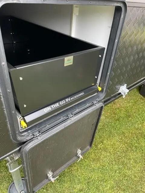 560mm wide Tunnel Boot Draw Slide with High Sides x 1000mm Long - Everything Caravans