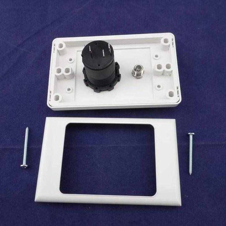 Caravan Antenna with 12v Cigarette Socket Wall Plate - Everything Caravans