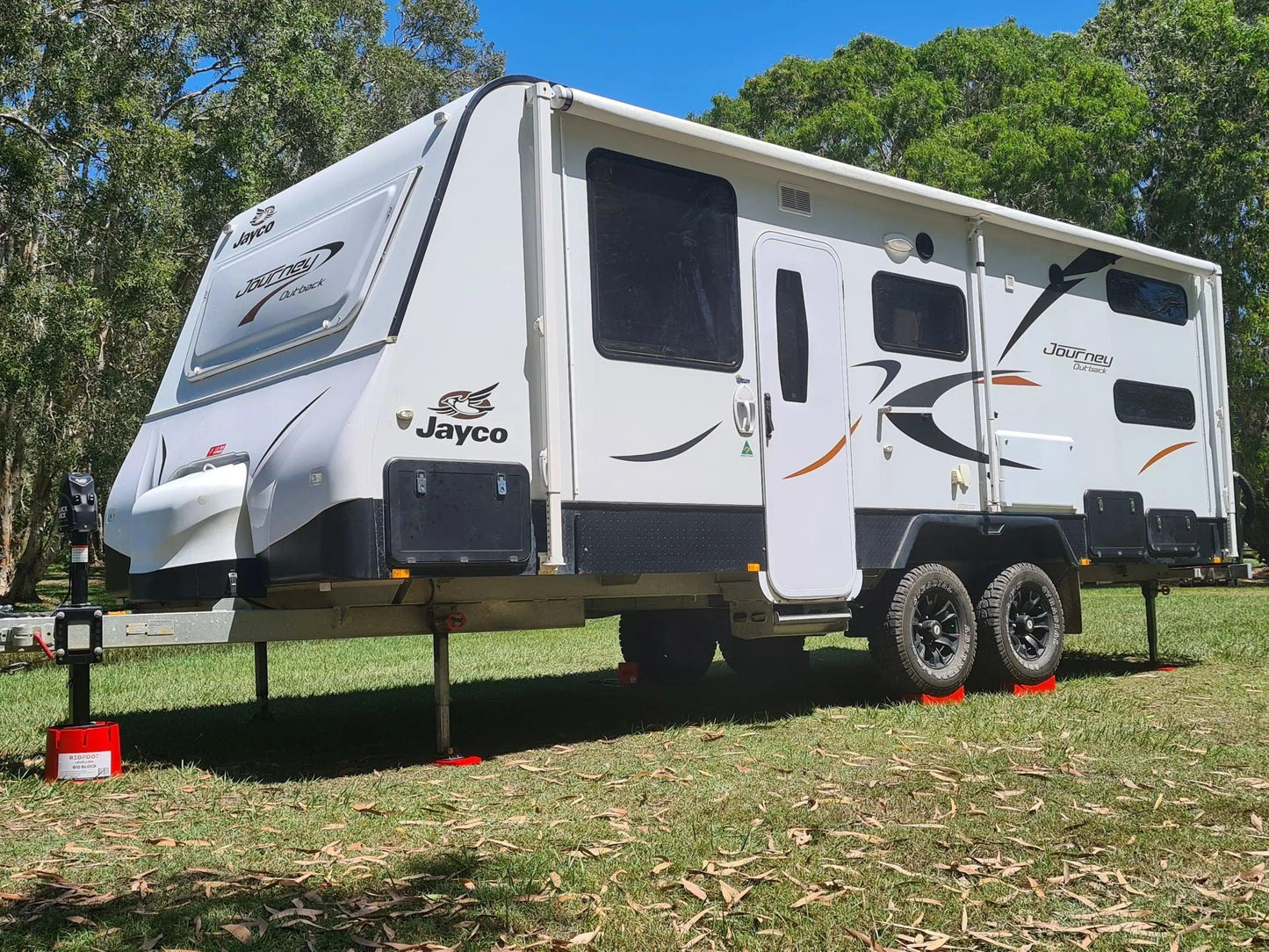 Redfoot Camper Leveller Ramp for Caravan RV Motorhome One Pair - Everything Caravans