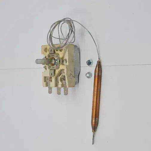 Tstat 20A 240v 0-40 Deg C SPDT Sensor 104 x 8mm Capillary 890mm - Everything Caravans