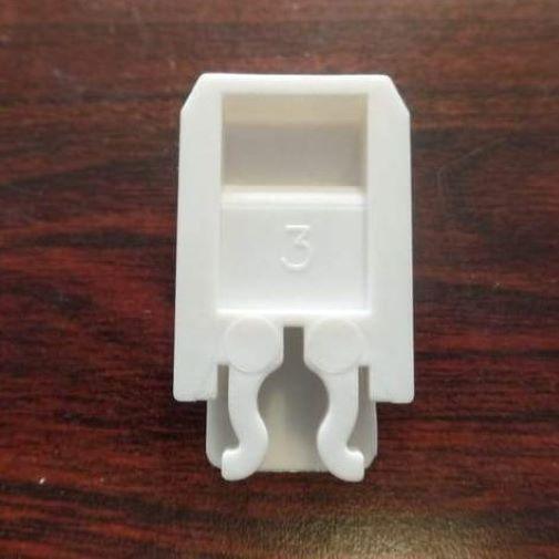 Vent Dometic Locking Clip New Type - White - Everything Caravans
