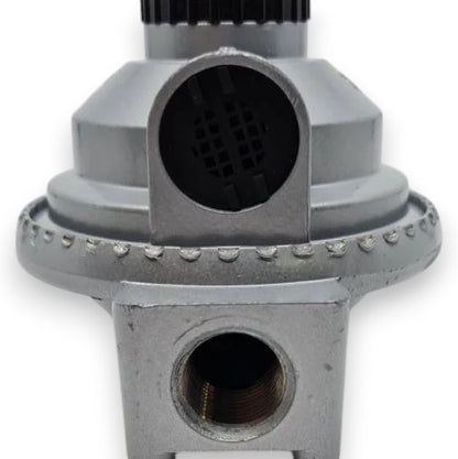 Regulator Twin Stage 250Mj 1-4 x 3-8 Fnpt with Bracket - 50-Reg9950