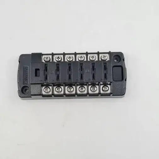 Fuse Block ST Blade 6 Circuit independent Power Source