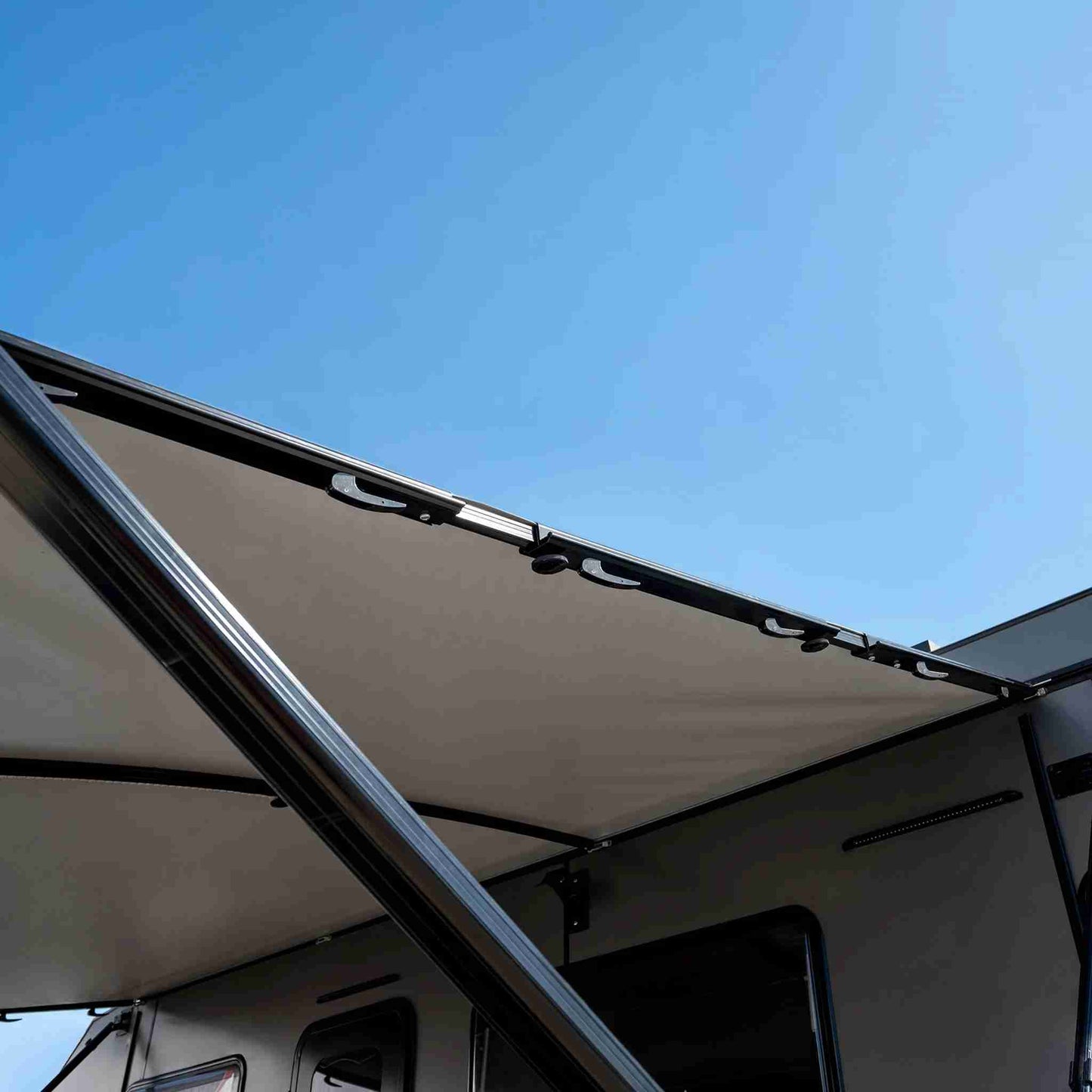 Aussie Traveller AFK Anti-Flap Kit PRO+ Black