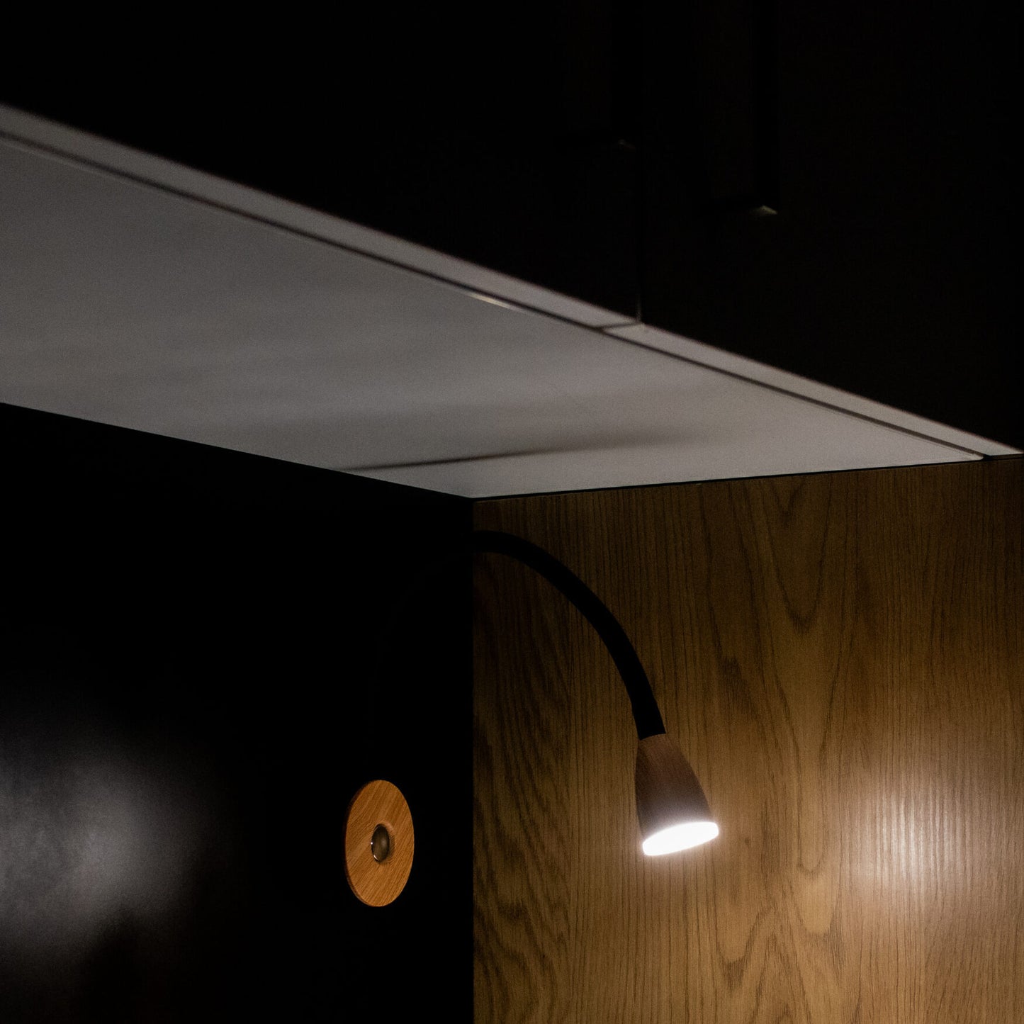 Supex Faux Timber LED Reading Light with USB-C