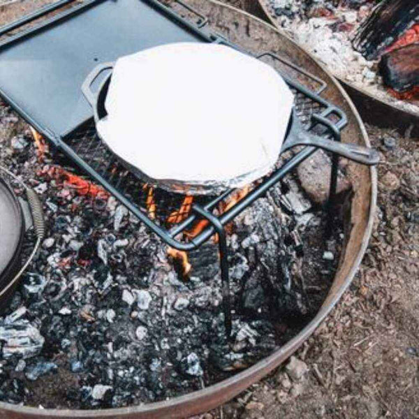 P92M-09 Campfire Dutch Camp Oven Pre Seasoned 4.5 Quart 5