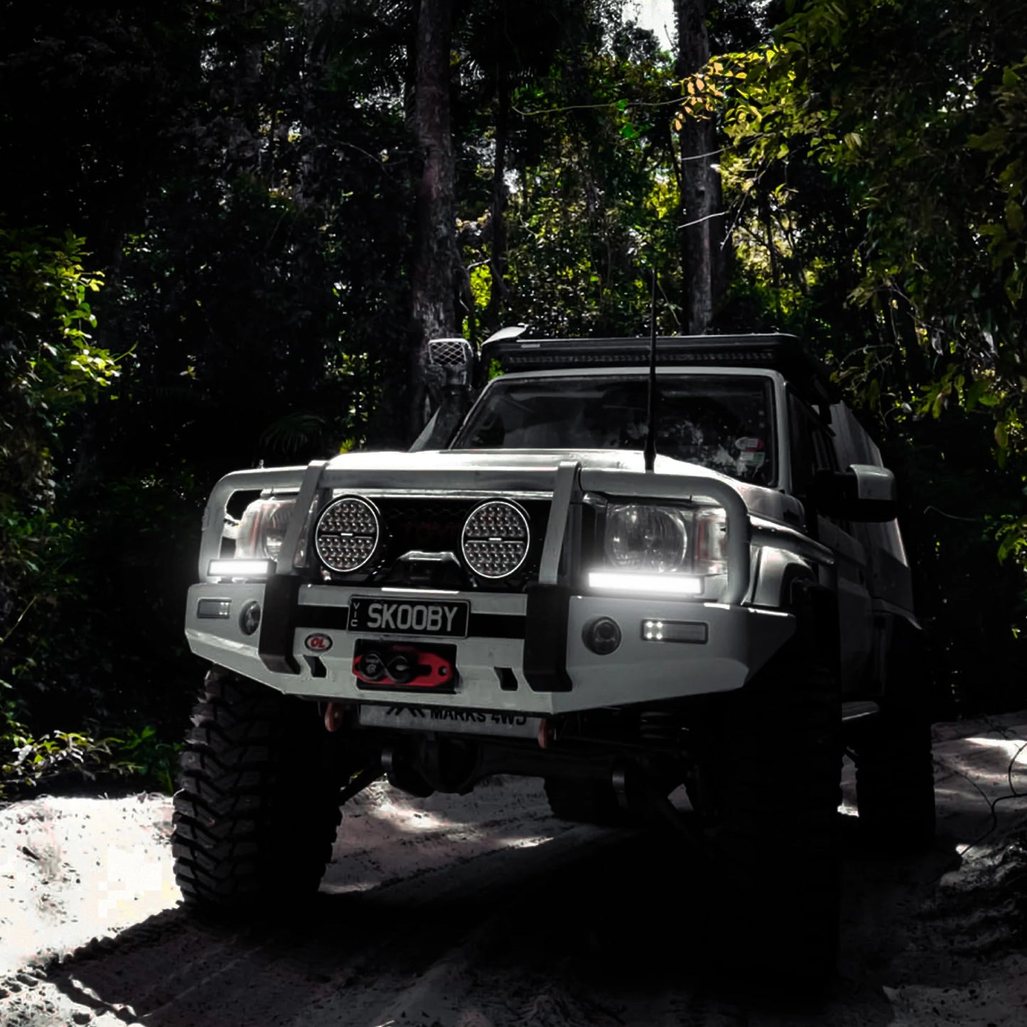 Saber Offroad 6" Work Light Bar - Flood Beam