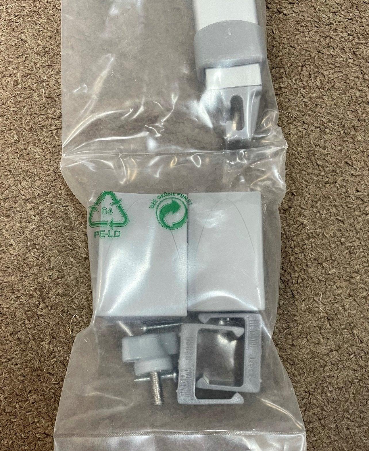 Fiamma Straight Std Centre Rafter for F45. - Everything Caravans