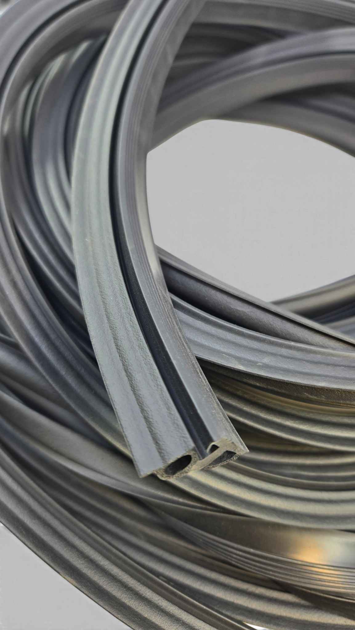 Dometic Main Door Seal CARAD-600F per metre