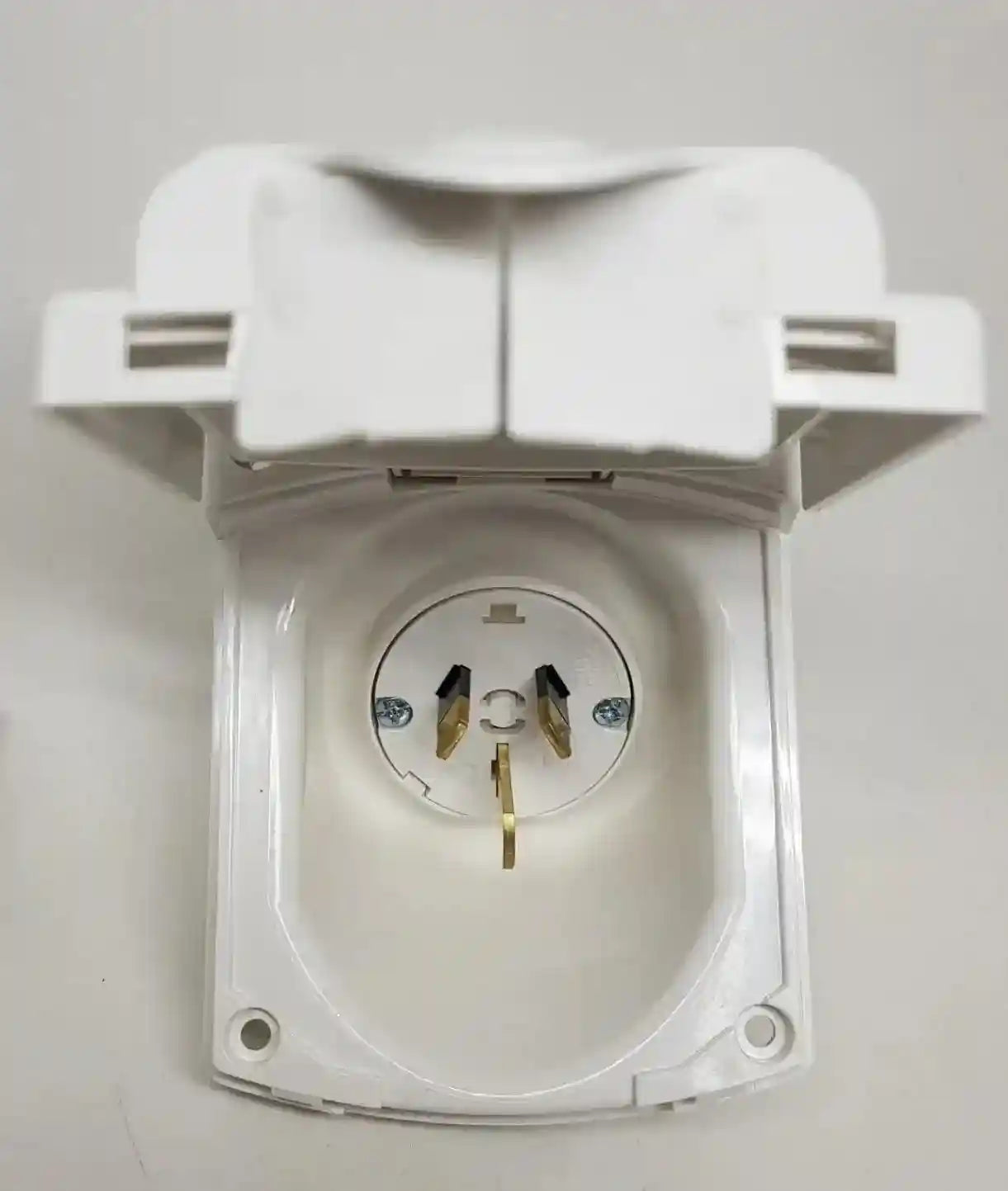 Clipsal Inlet Clipsal External 15amp Power inlet 240volt White New Type - Everything ...