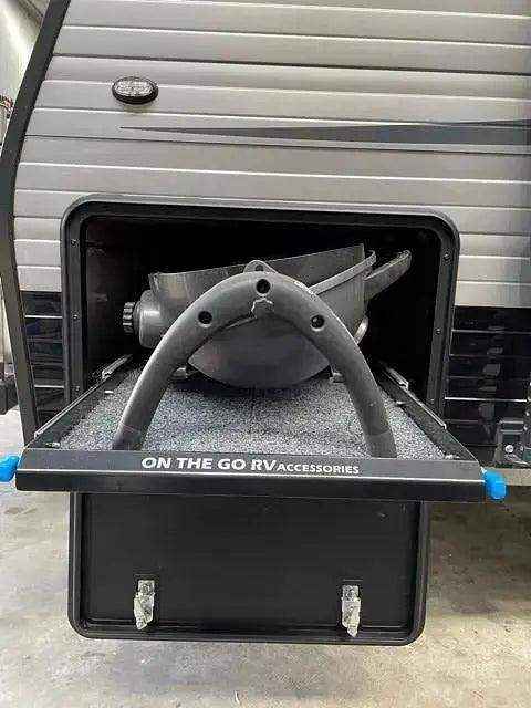560mm wide Tunnel Boot Draw Slide x 1000mm Long - Everything Caravans