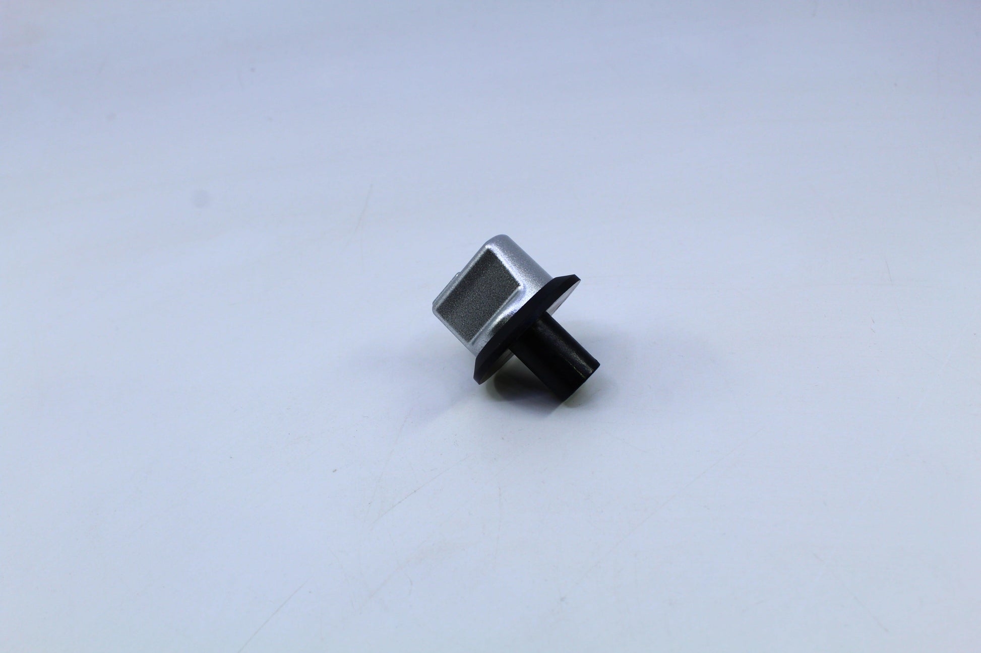 Swift Appliances Single Silver Knob for Oven - Everything Caravans