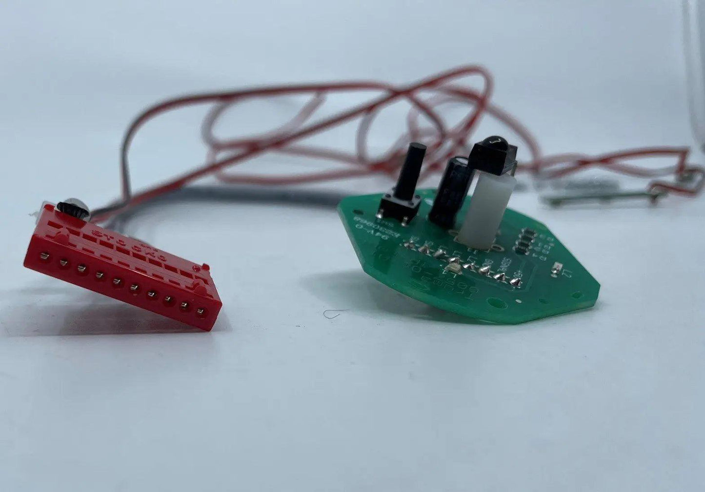 Truma Aventa infrared Receiver and Led Harness Red Connector - Everything Caravans