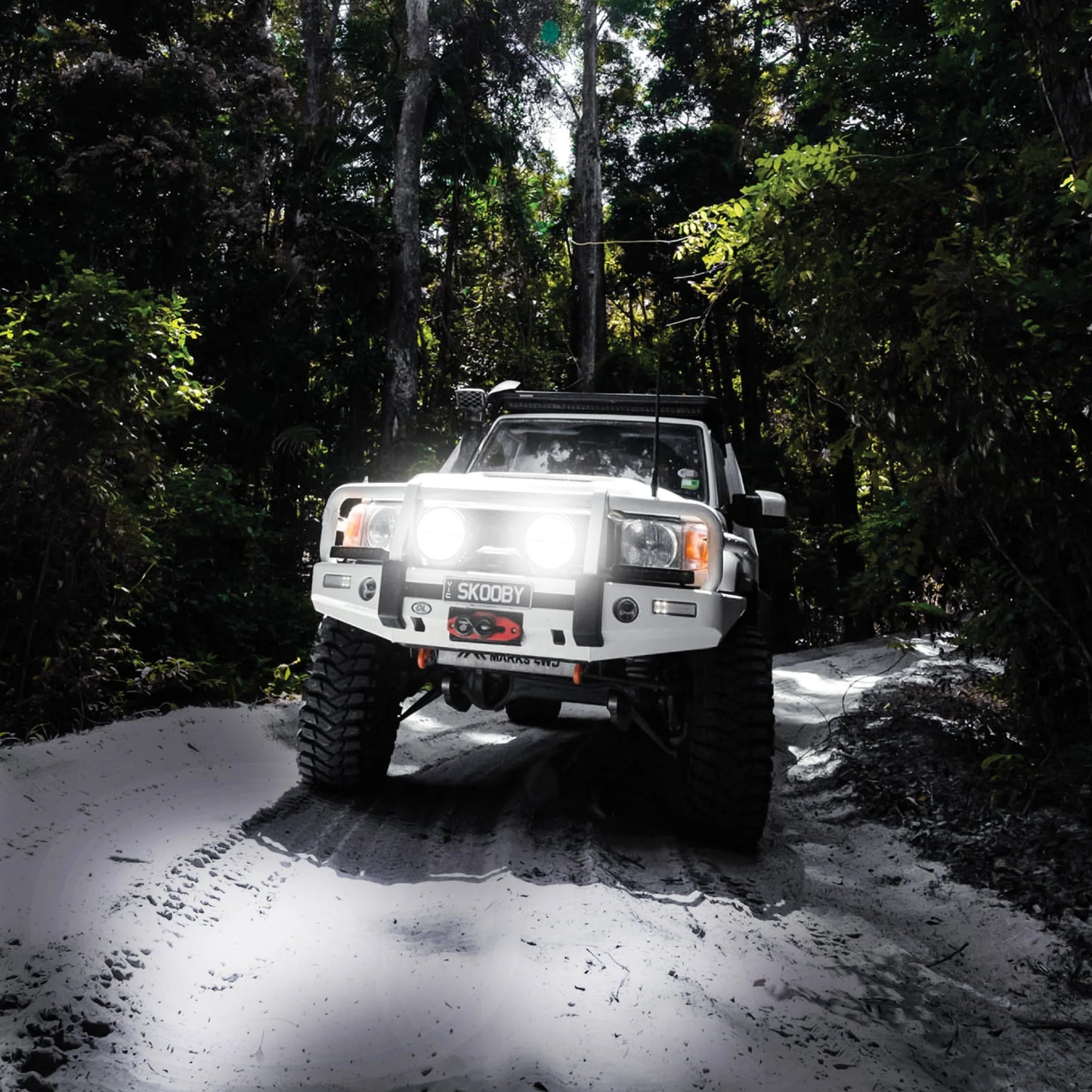 Saber Offroad Bushmaster 9" Driving Light - Combo Beam