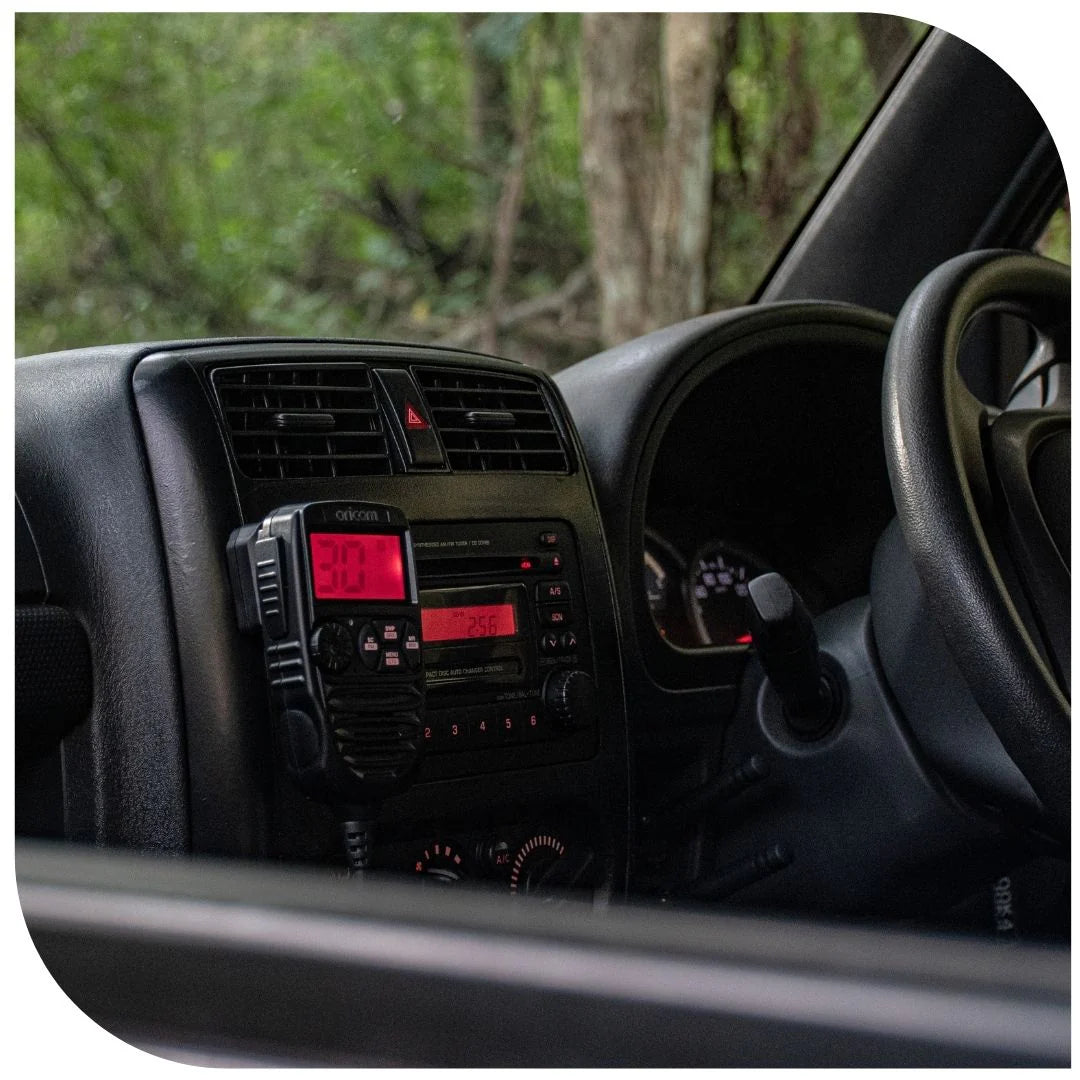 Oricom DTX4200XP and ANU1100  4x4 Ultimate Touring Pack