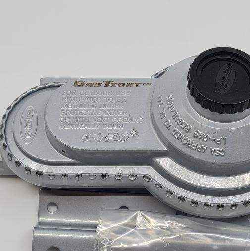 Regulator Twin Stage 250Mj 1-4 x 3-8 Fnpt with Bracket - 50-Reg9950 - Everything Caravans