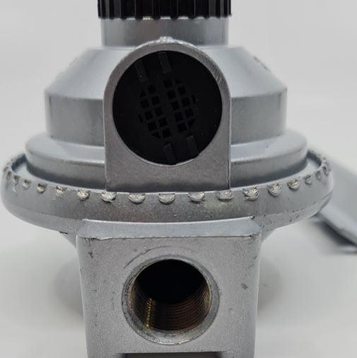 Regulator Twin Stage 250Mj 1-4 x 3-8 Fnpt with Bracket - 50-Reg9950 - Everything Caravans