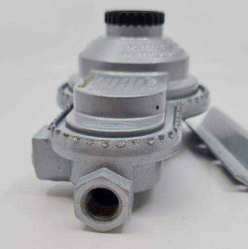 Regulator Twin Stage 250Mj 1-4 x 3-8 Fnpt with Bracket - 50-Reg9950 - Everything Caravans