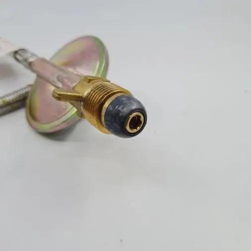 BBQ Regulator and Hose 3-8" SAE Female Flare x 900mm - Everything Caravans