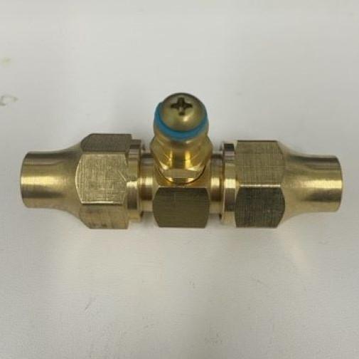 Brass Gas 3-8" Flare Joiner with 1-8" Test Point - Everything Caravans