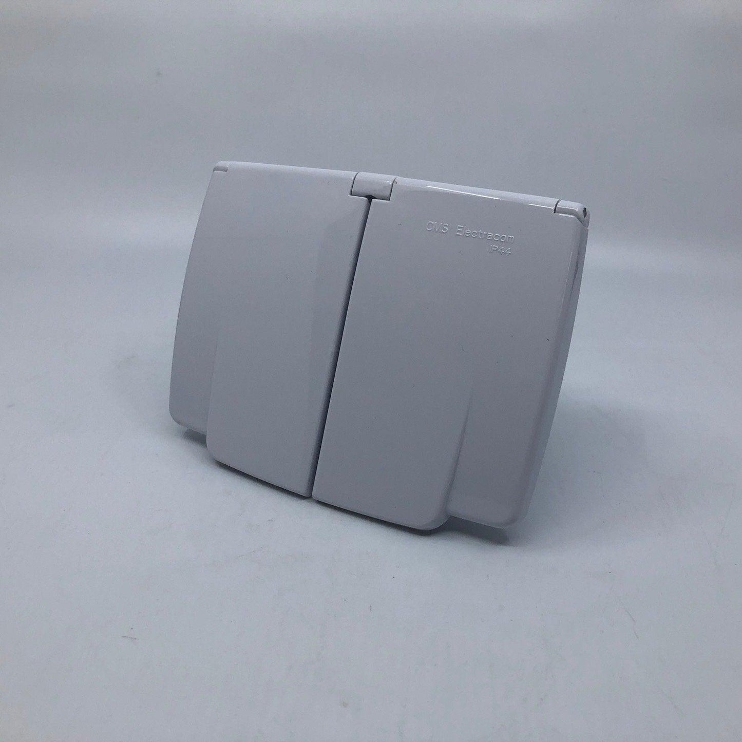 CMS Twin D-Pole Auto Socket Ip44 to J3.1 for Caravan 240 Electrics - Everything Caravans