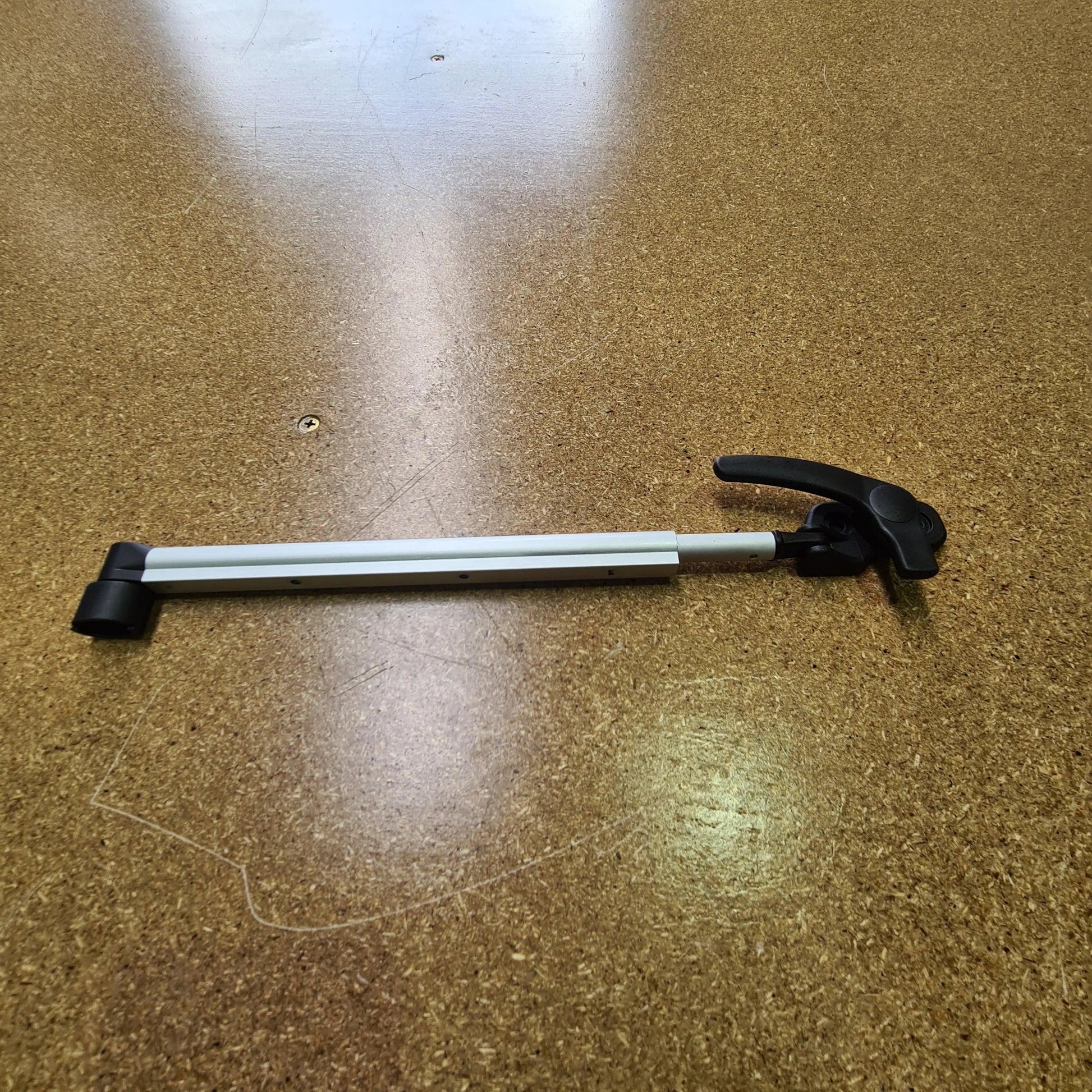 Dometic Window Stay (Pair) S7P 400mm - Everything Caravans