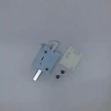 Door Lock Suits Dometic RMDX and RMD8551 Fridges - Everything Caravans