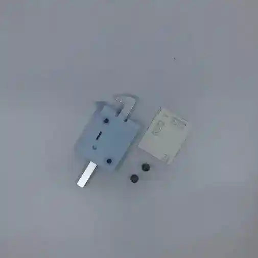 Door Lock Suits Dometic RMDX and RMD8551 Fridges - Everything Caravans