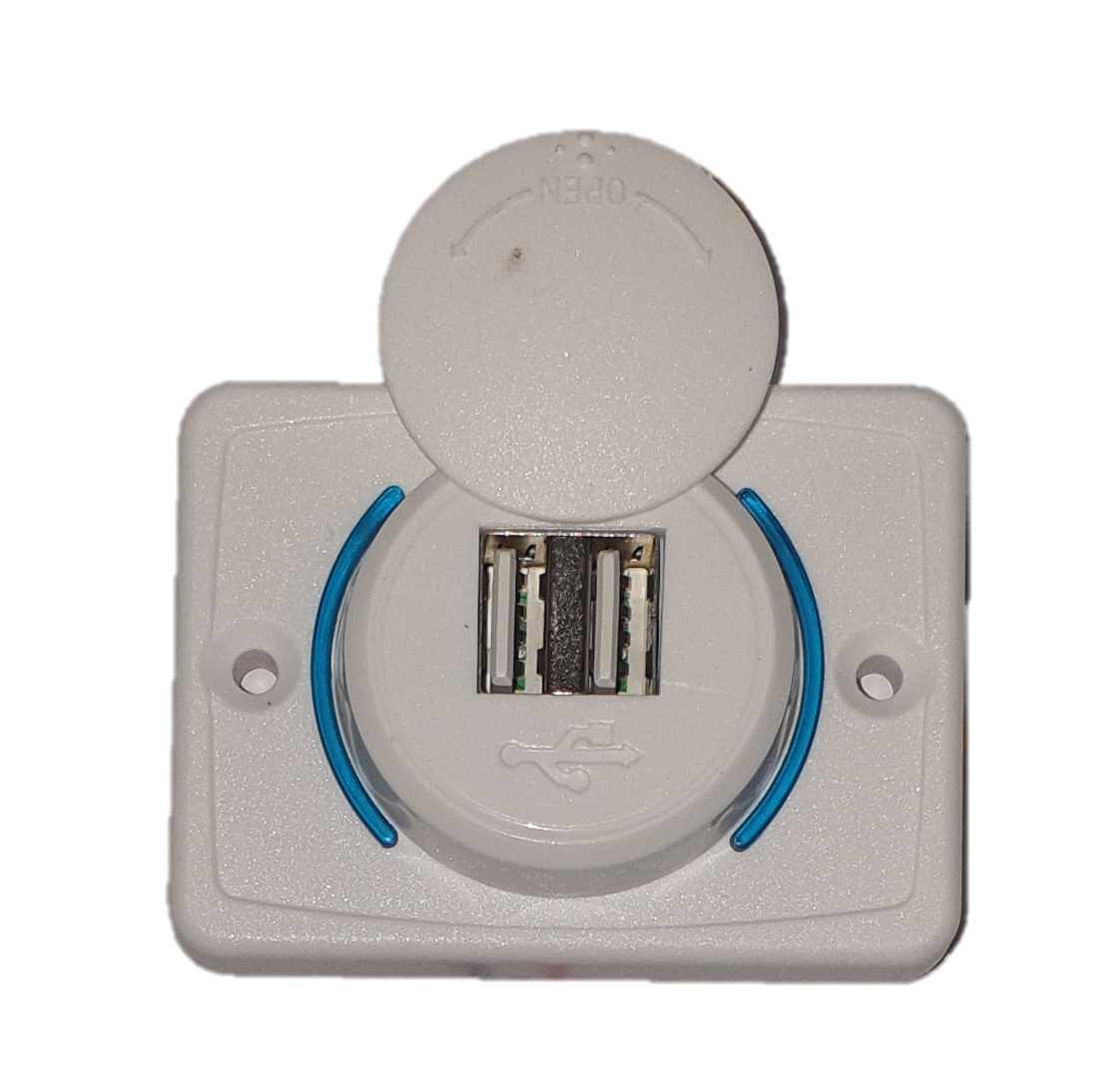 Dual USB White Flush Mount 3.1A with Swivel Cover - Everything Caravans