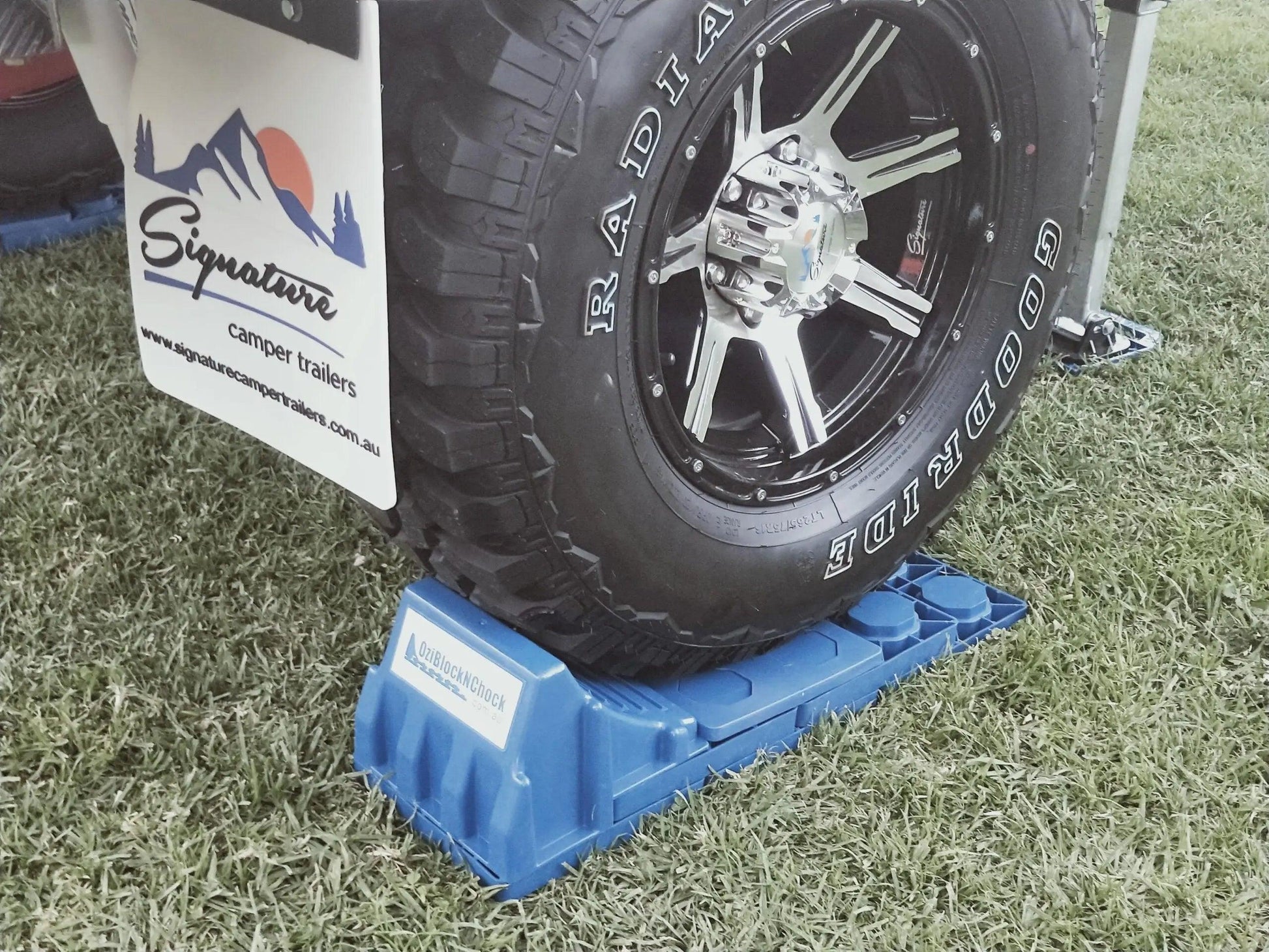 Oziblocknchock - Basic Kit for Single or Twin Axle - Everything Caravans