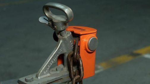 Saracen Hitch Lock for Most Australian Hitches - Everything Caravans