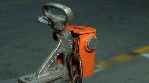Saracen Hitch Lock for Most Australian Hitches - Everything Caravans
