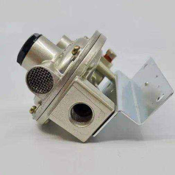Two Stage Regulator with Metal Bracket - Everything Caravans
