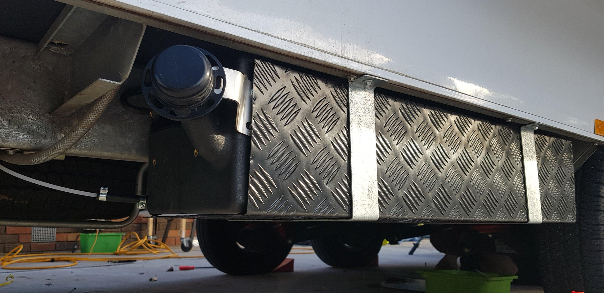 Under Caravan Mount Diesel Heater Tank Black 15 Litre - Everything Caravans