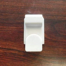 Vent Dometic Locking Clip New Type - White - Everything Caravans
