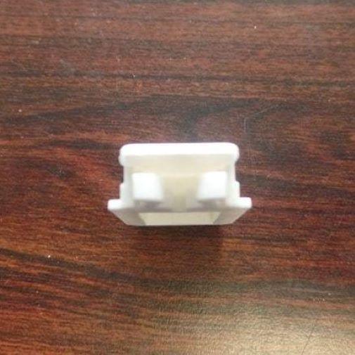 Vent Dometic Locking Clip New Type - White - Everything Caravans